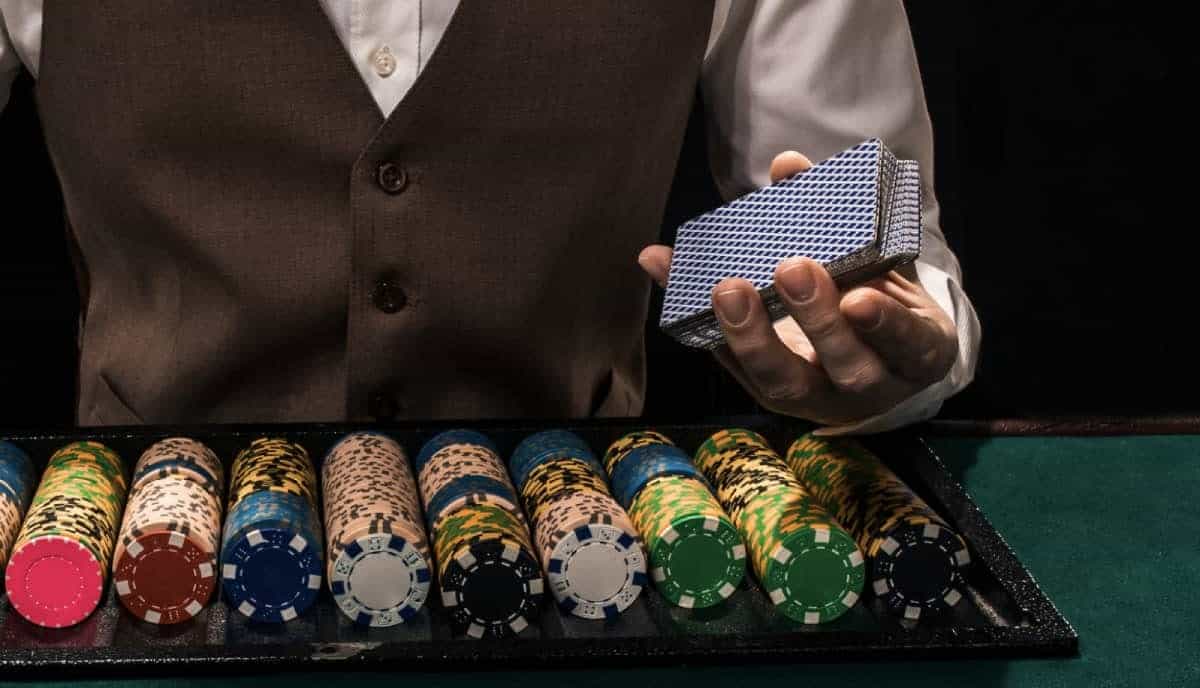 Kinh nghiệm để bạn chơi Blackjack có thể kiếm được tiền đơn giản Kinh nghiem de ban choi Blackjack co the kiem duoc tien don gian