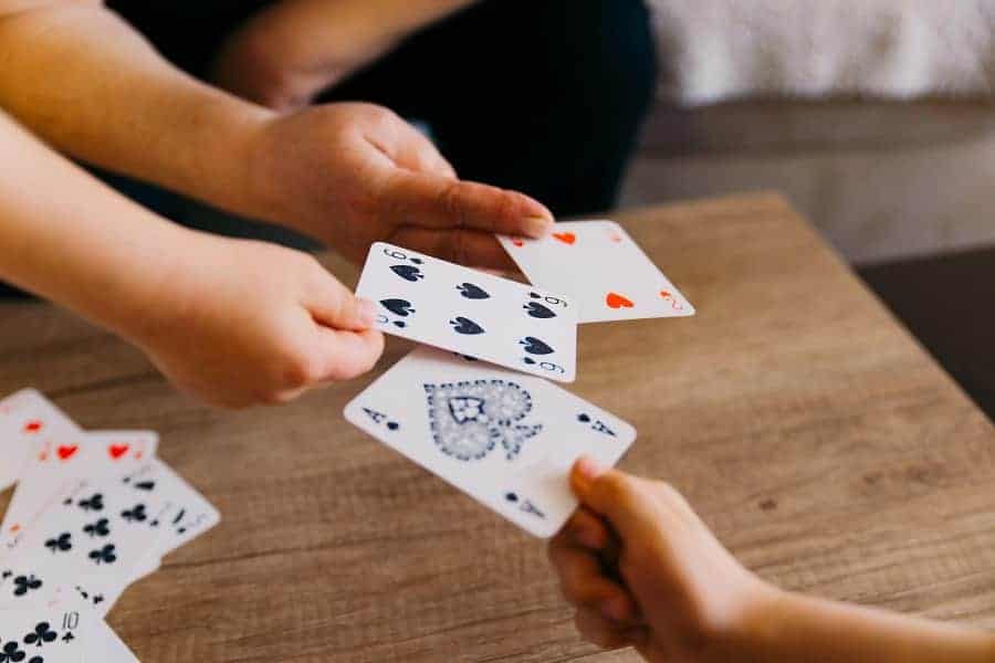 Tại vì sao tiến lên miền Bắc được coi là tựa game có luật chơi khắt khe? tai vi sao tien len mien bac duoc coi la tua game co luat choi khat khe?