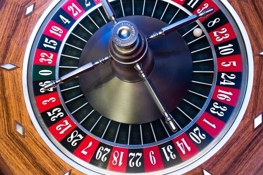 nhung kinh nghiem choi roulette nguoi moi can biet de co duoc nhieu thang loi