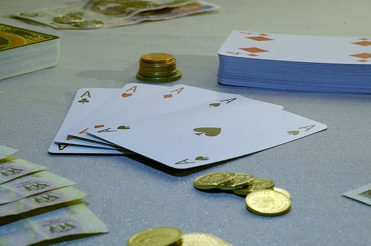 Cách chơi Poker hiệu quả để giành được nhiều chiến thắng trước đối thủ 