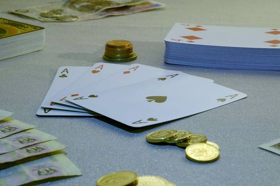 cach choi poker hieu qua de gianh duoc nhieu chien thang truoc doi thu