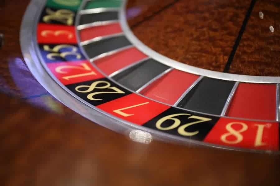 choi roulette co nhieu co hoi thang hon khi dung den nhung cach cuoc sau