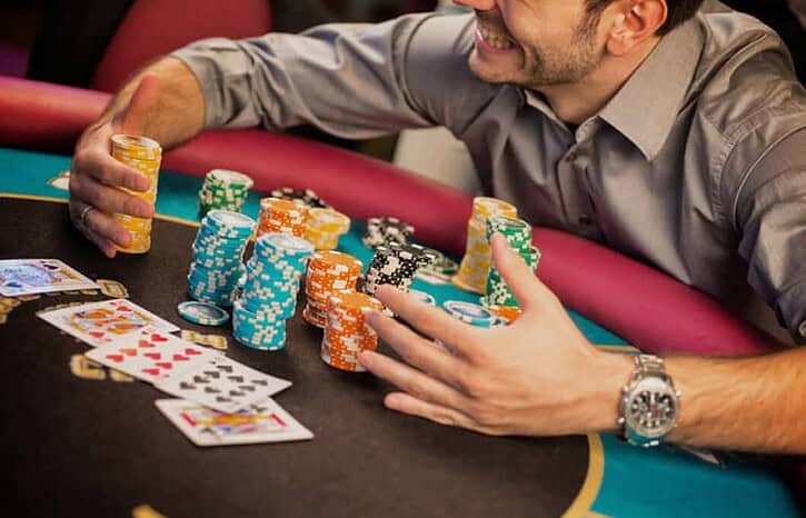 Chia sẻ 3 kinh nghiệm chơi Poker giúp cho bạn luôn có nhiều cơ hội thắng đối thủ