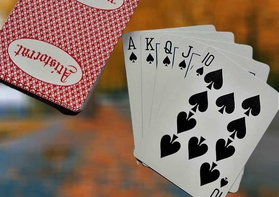 nhung yeu to khong the thieu khi muon choi poker gioi de chinh phuc doi thu
