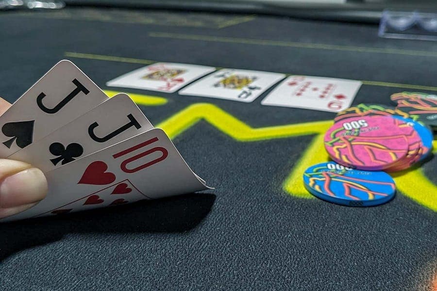 Những lời khuyên về cách để chơi Poker hay hơn bạn cần tham khảo nhung loi khuyen ve cach de choi poker hay hon ban can tham khao