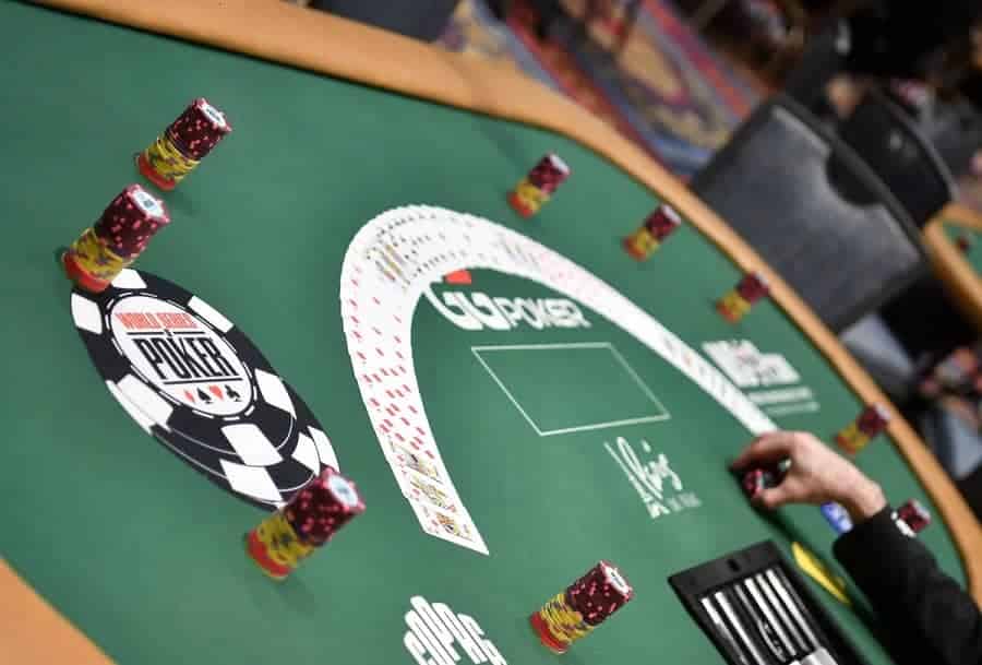 khong the bo lo nhung loi khuyen giup ban choi poker gioi va chien thang doi thu khac
