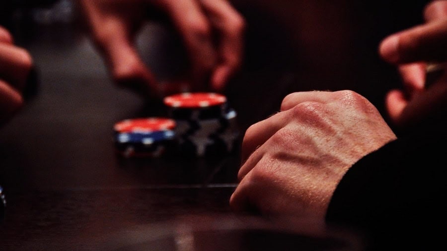 3 bi quyet choi poker co ban giup ban thanh cong va chinh phuc moi doi thu